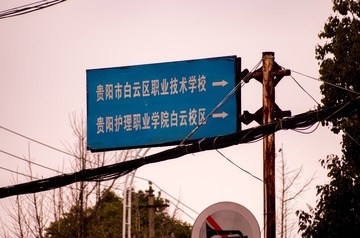 115082