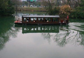 9E9F2D97-8009-408D-912A-22E01F30F72C/L0/001