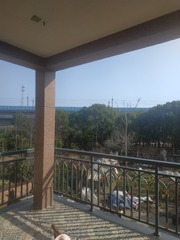 1057642