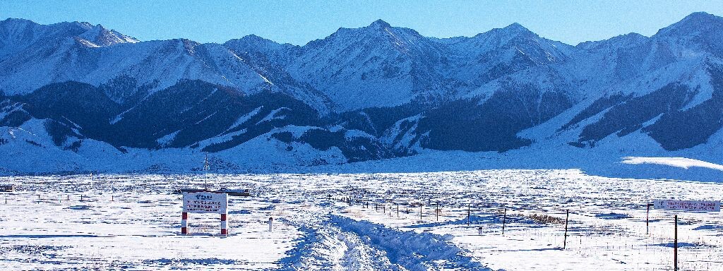 雪山<br />
