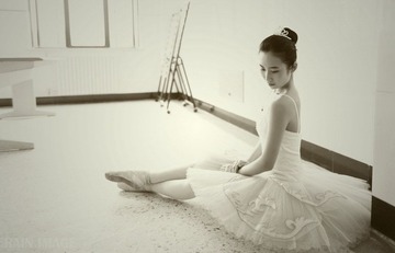IMG_5817heibai_副本_副本.jpg