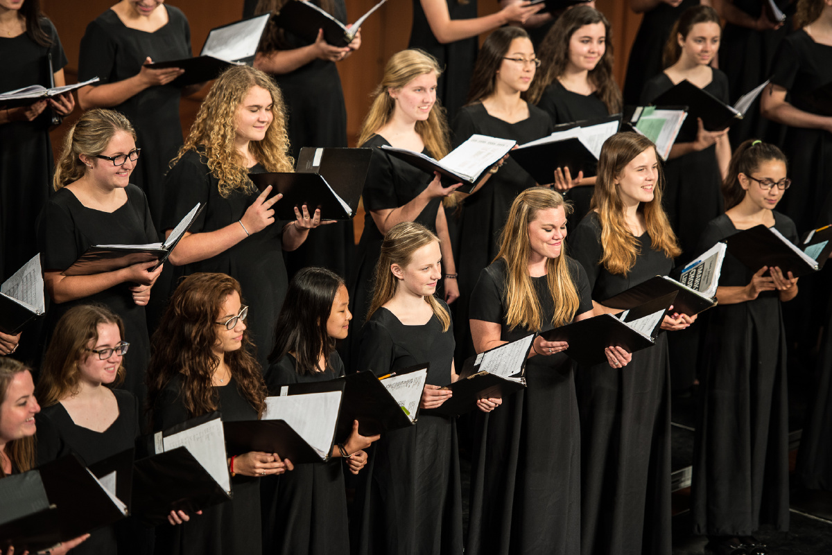 美国联合少女合唱团