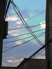 583572