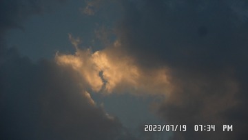 D60E4B39-FBD3-4DBC-B4EC-848D5AB59407/L0/001
