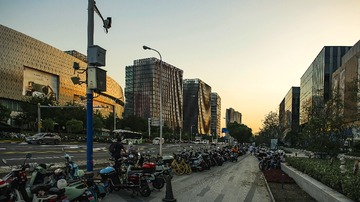 180704
