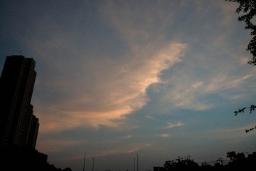 3DD83C37-0A1D-4943-B5E0-F822633AAE2F/L0/001