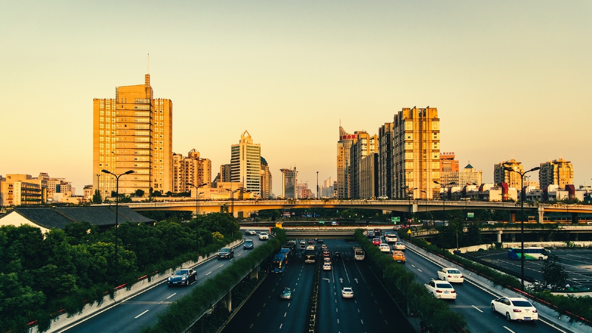 龙翔桥;西湖大道过街天桥