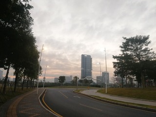 120921