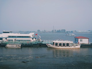 A96A972F-35AC-4DD0-BF15-AD2BB3903704/L0/001