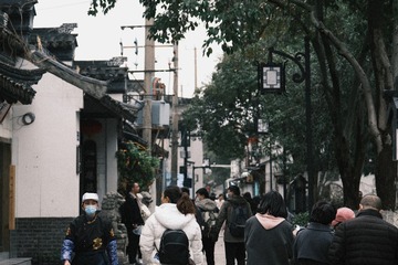 D1B0E2D2-E8E5-400B-AECD-D487DA235B43/L0/001