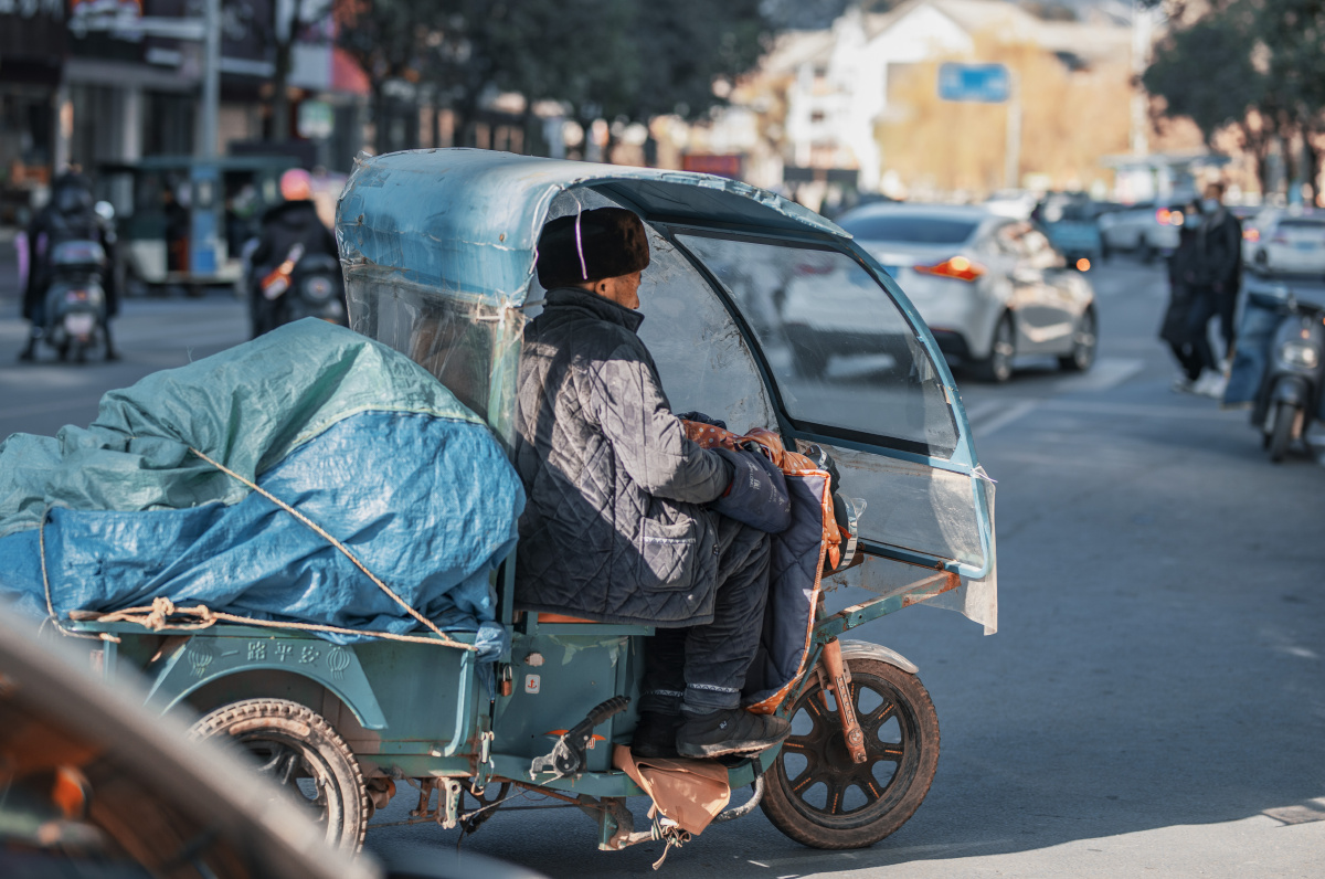 《蹬三轮的大爷》