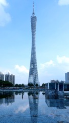 721852