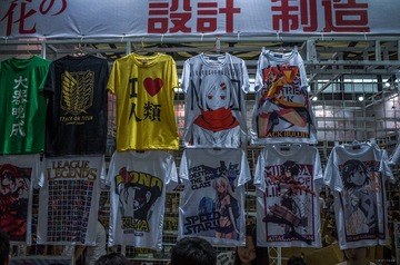 Comic t-shirts-w