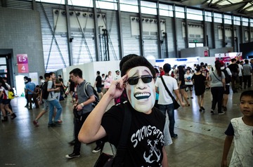 Smiling face-w