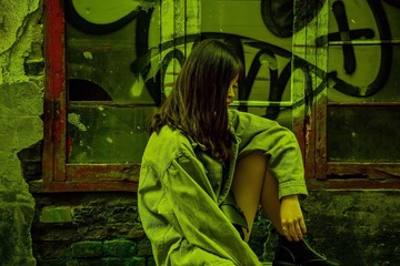 001