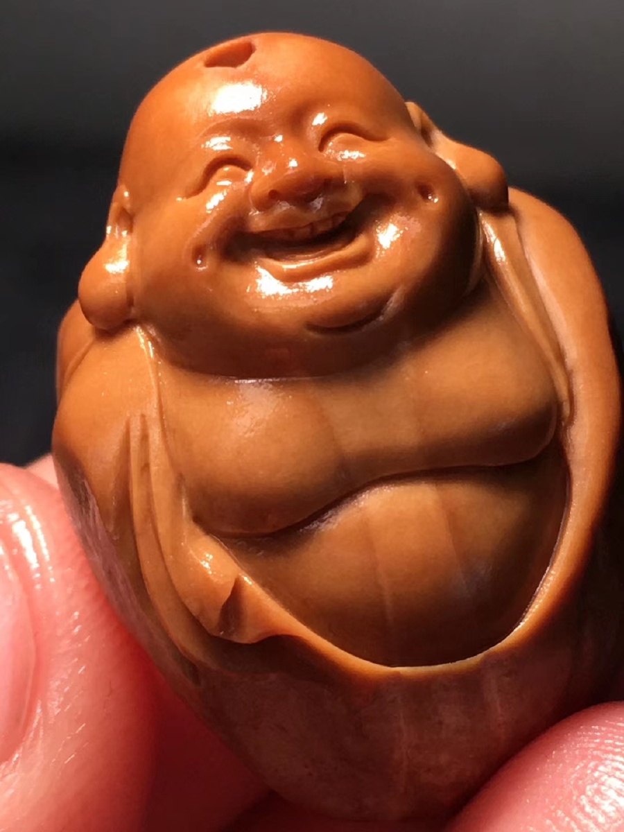 苏工核雕包衣弥勒尺寸2028左右性价比最高的弥勒手串开相喜庆祥和富态