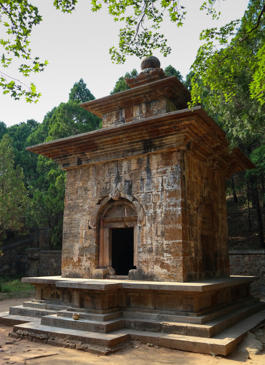 灵岩寺