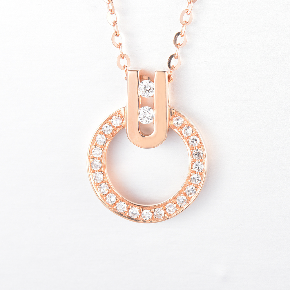 伟德bv1946官网婚礼戴冠日常戴链：DR千金冠让“高定珠宝”走进生活每一刻