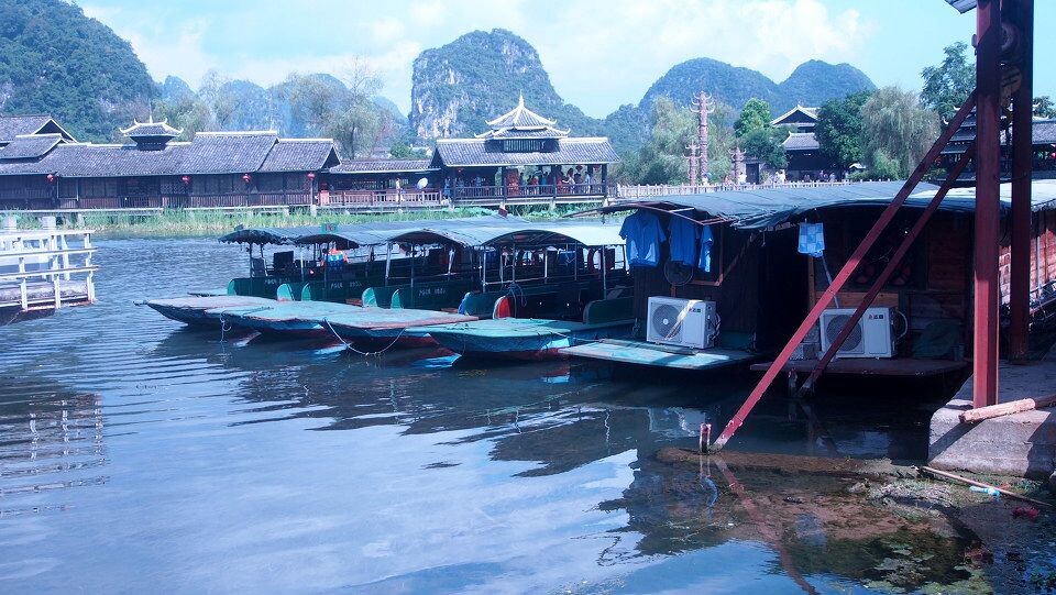 P8190916<br />
【世外桃源】有了游客,就不能叫世外桃源了。不过,是要你放宽心,仍是沁人心脾的美。