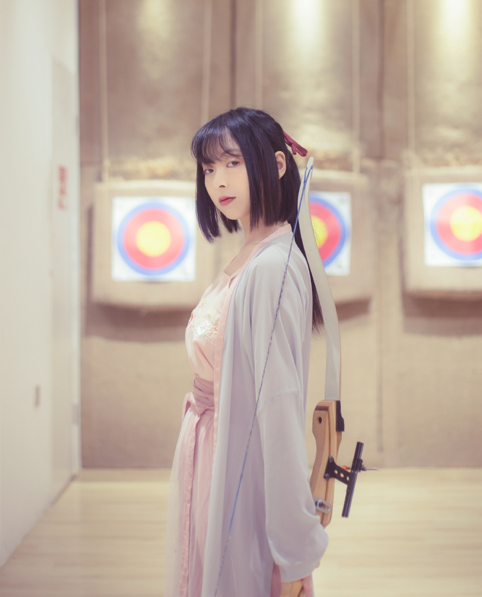 汉服射箭出镜太阳酱