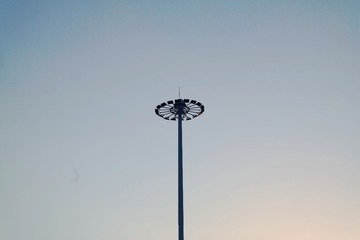208145