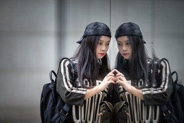 216456