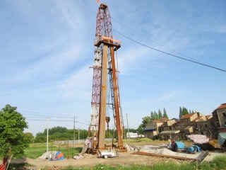 17589