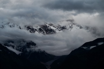 100160