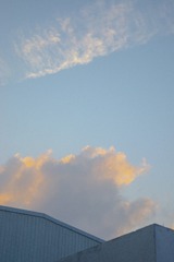 648081