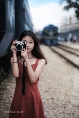 257633