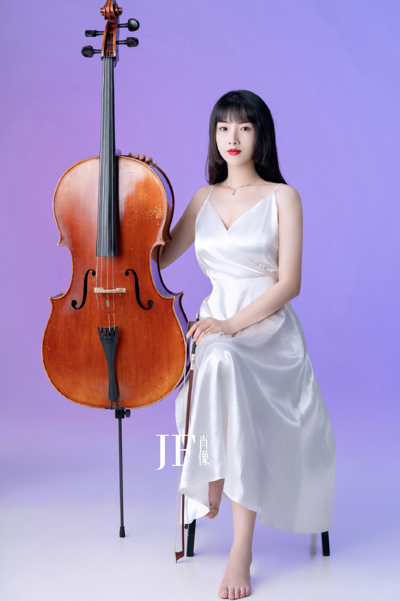 加菲视觉大提琴写真