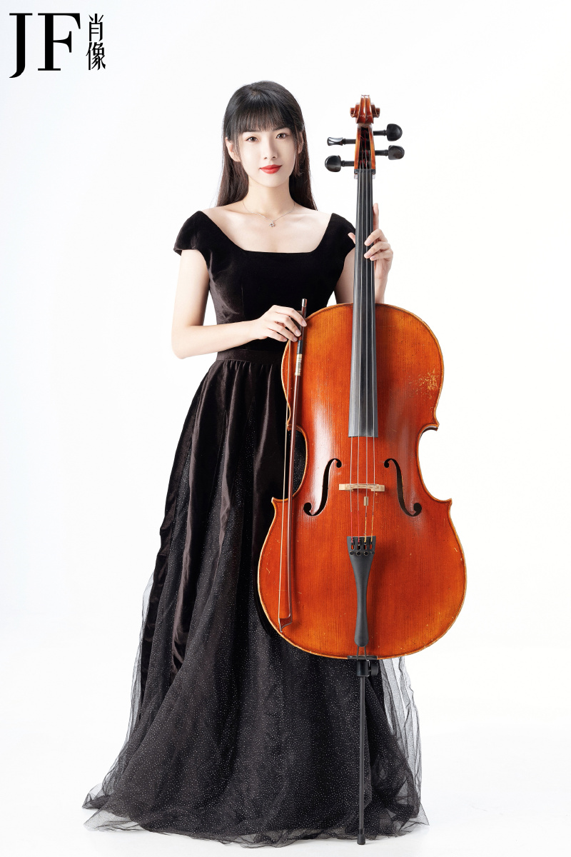 加菲视觉大提琴写真