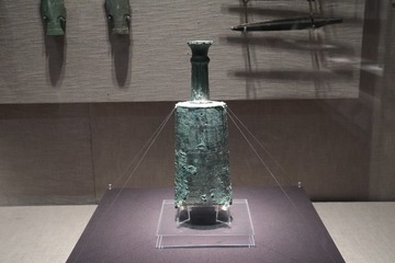 17805