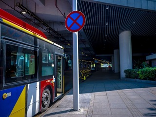 69404