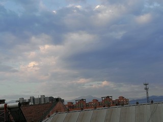 1025310