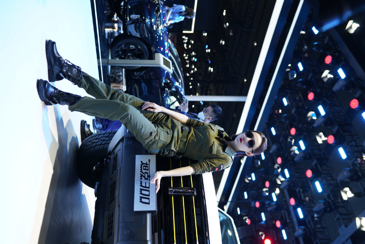 2020广州车展长安魏派坦克300车模