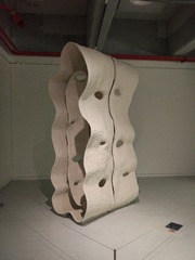 822506