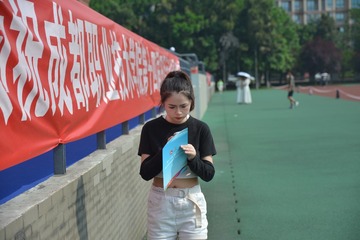 060E2111-F9DB-4A59-8126-904F819510F1/L0/001