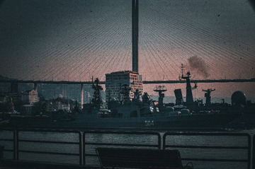 1000128136