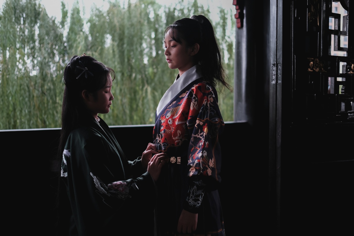 便胜却人间无数出镜:@西洲61 @云来61 摄影:@一念成悦 - matthew