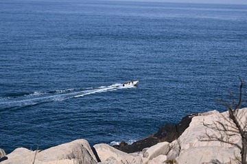 999472