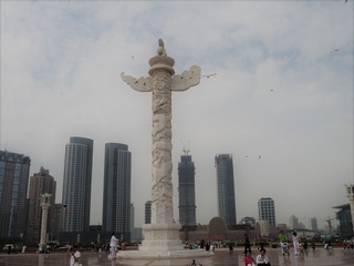 1570454