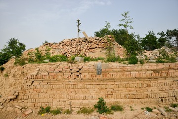 908153