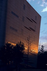 992045