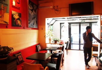 BoomCafe5.jpg
