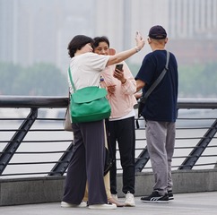 94060