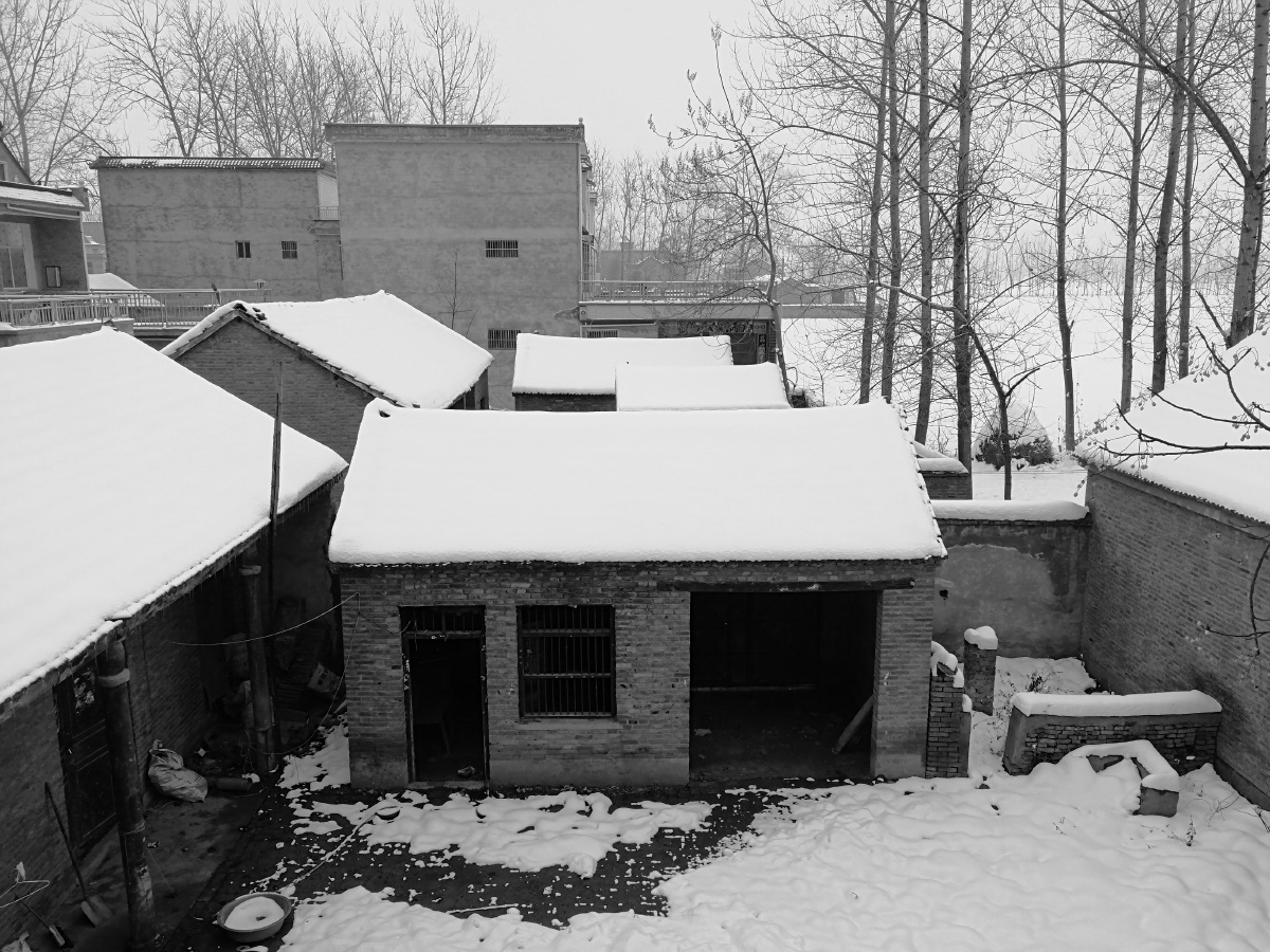 村落雪景