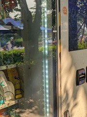 1000041758