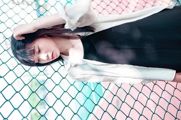 001