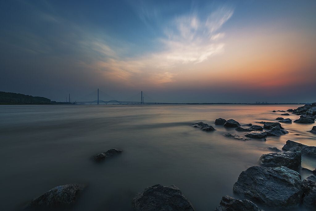 遥看南京三桥
